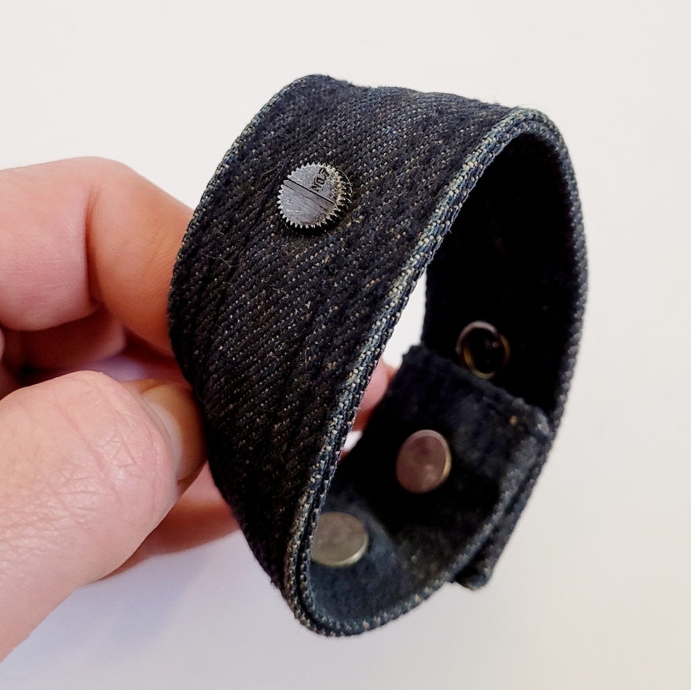 Denim bracelet - Picture 9 of 9